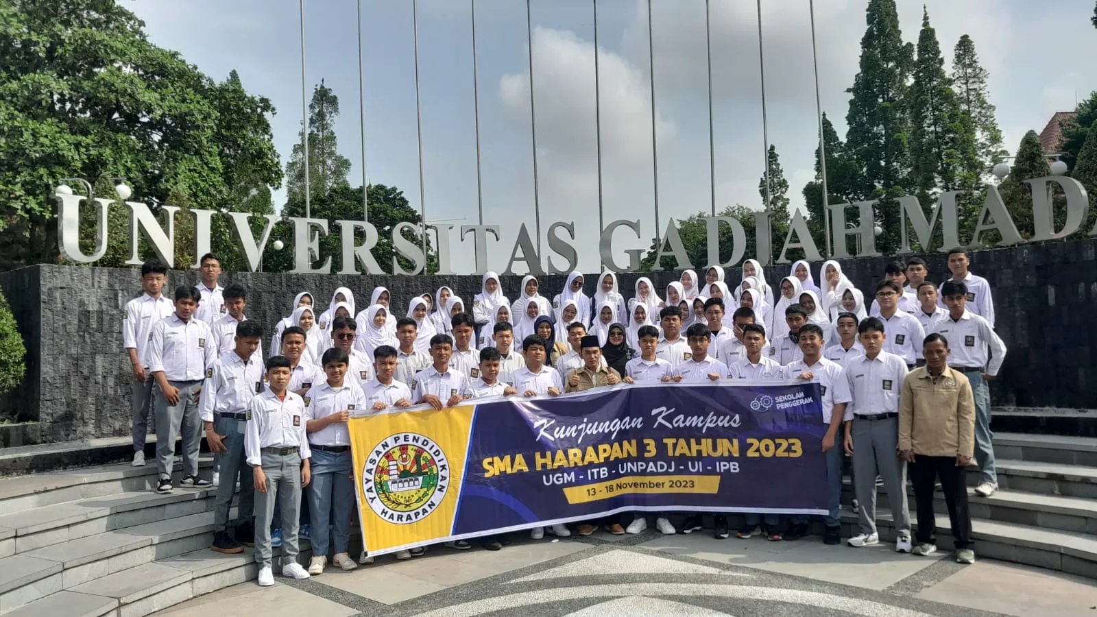 Kunjungan Siswa SMA Harapan 3 ke Universitas Gadjah Mada