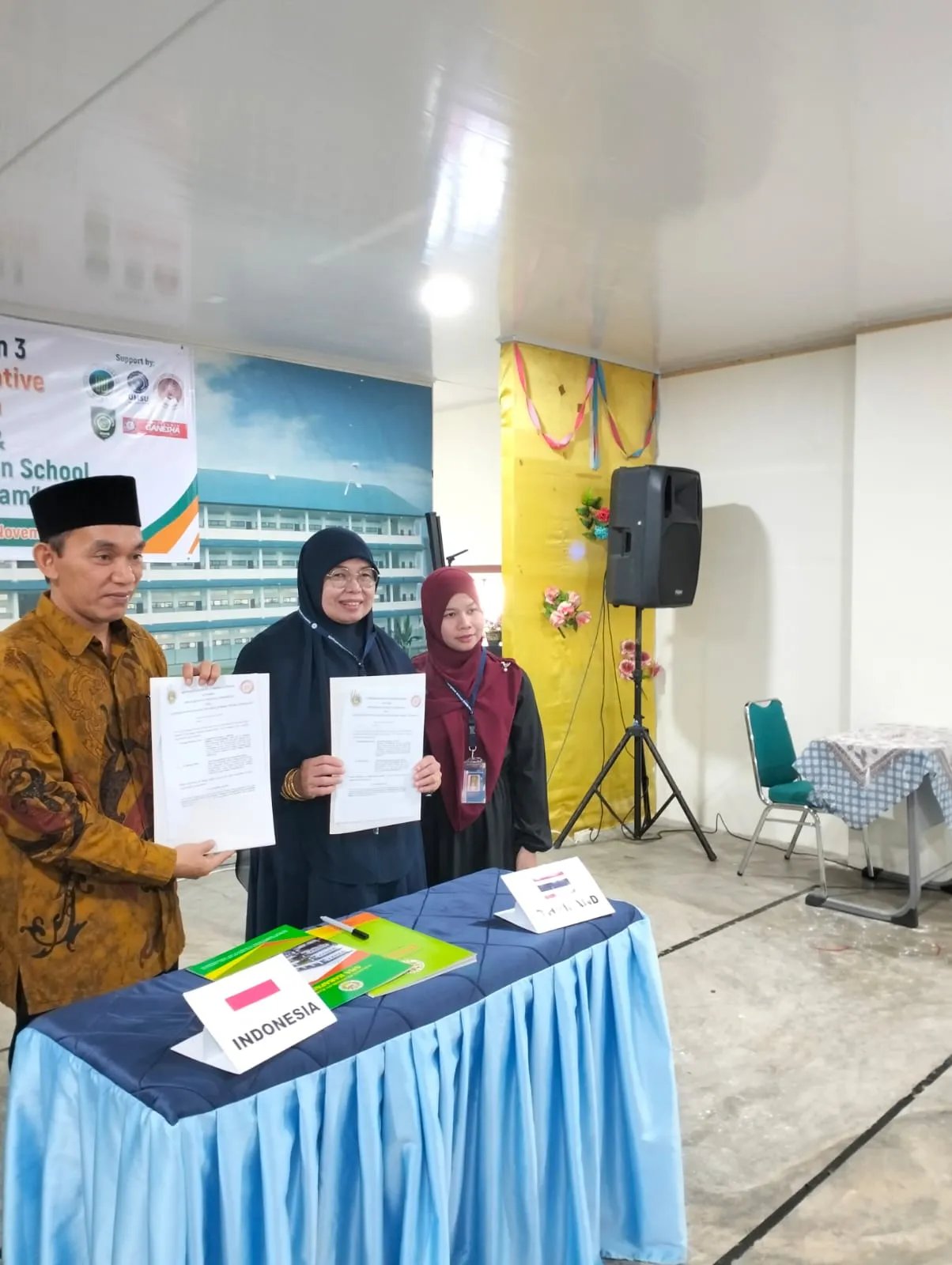 Kunjungan Pelajar Thailand ke SMA Harapan 3 Medan